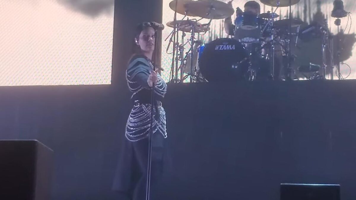 Regardez Spiritbox jouer sa nouvelle chanson Fata Morgana en direct pour la première fois à l&rsquo;Alexandra Palace