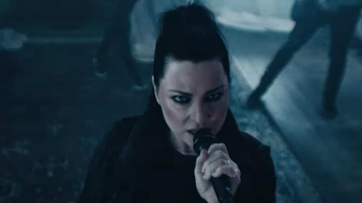 Evanescence, Netflix, Capcom : Afterlife unit musique, série et jeu vidéo dans un clip hanté