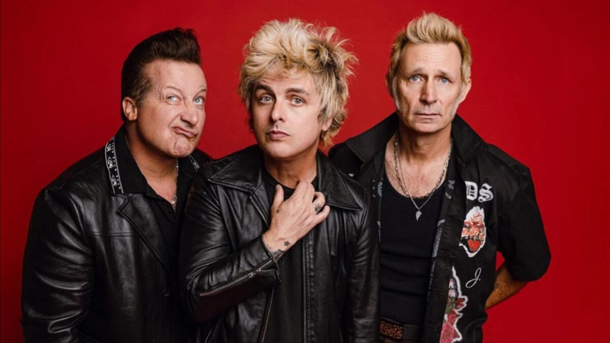 “Je vais te botter le c*l” : Billie Joe Armstrong (Green Day) perd son calme face à un fan en plein concert