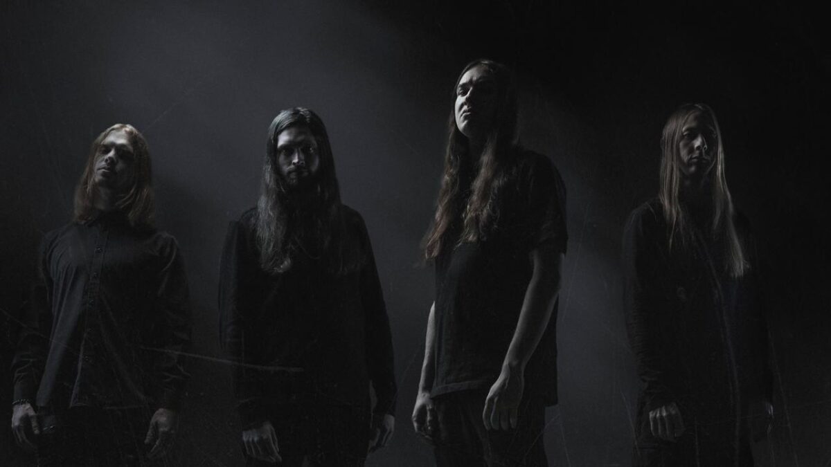 Shadow Of Intent annonce son nouvel album en sortant le single Feeding The Meatgrinder, avec Corpsegrinder