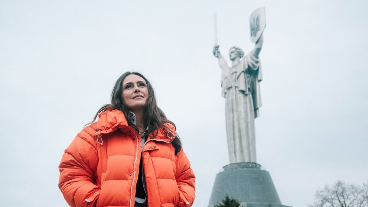 Within Temptation annonce The Invisible Force, un film intime entre musique, guerre et espoir