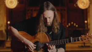 Mike Dawes reprend Euclid de Sleep Token : une performance acoustique aussi technique qu’émotionnelle