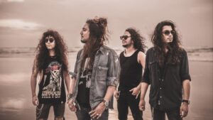 “Vous êtes incroyables” : Un groupe de hard rock/heavy metal indien fait sensation avec une reprise musclée d’Adele