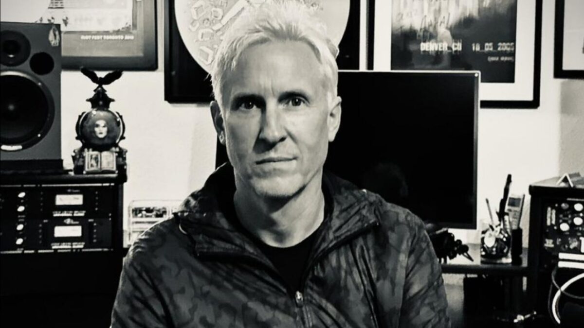 Josh Freese brise à nouveau le silence sur son éviction des Foo Fighters : “J’ai beaucoup à dire”