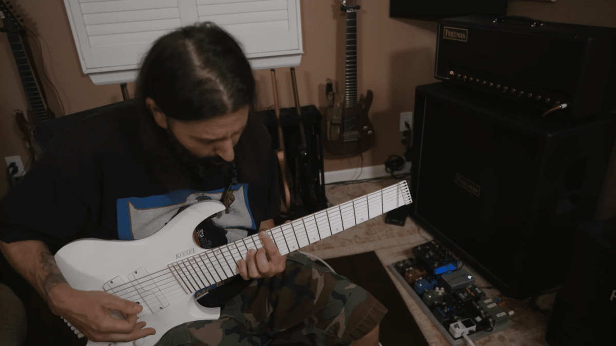 Private Music arrive bientôt : Deftones fait patienter ses fans avec une vidéo de son guitariste