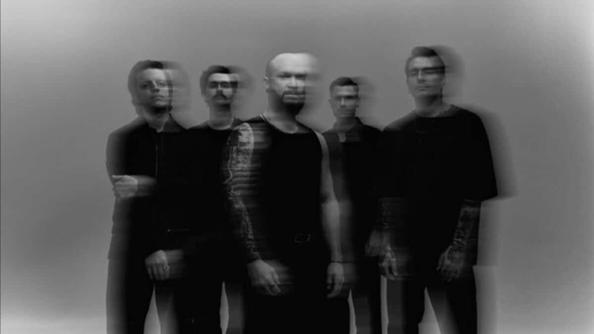 « Est-ce que je suis fondamentalement bon ? » : We Came As Romans dévoile un nouveau single et annonce son prochain album
