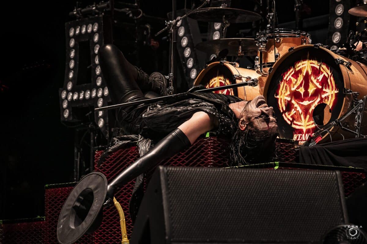 Un Halloween metal : Avatar sortira Don’t Go In The Forest et partira en tournée