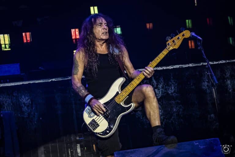 “On sait tous que ça finira par arriver, mais pour l’instant, j’en profite à fond” : à presque 70 ans, Steve Harris (Iron Maiden) n’envisage pas la retraite