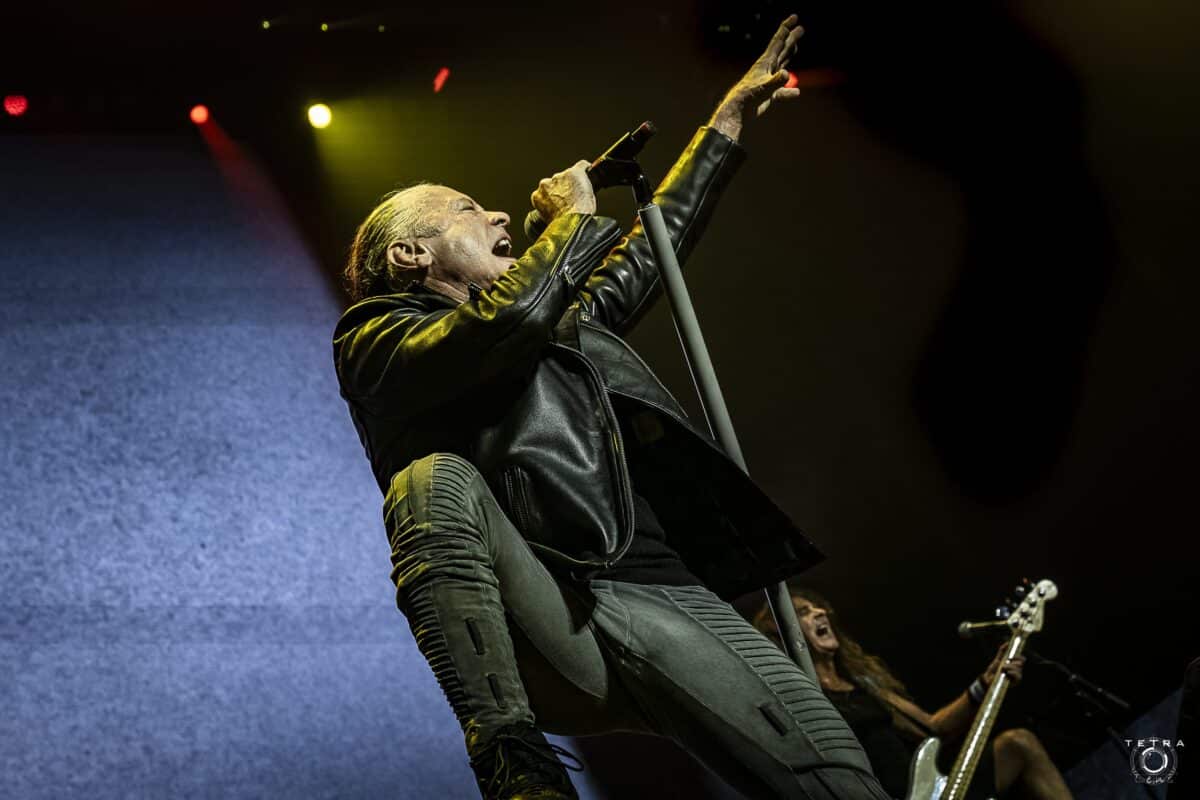 “Je voulais être tout le monde dans ce groupe” : le live culte qui a marqué Bruce Dickinson (Iron Maiden) à jamais