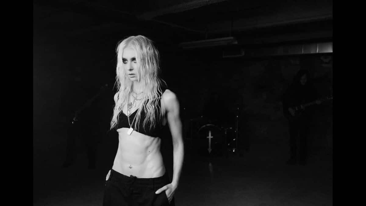 « Je suis encore en plein dedans » : Taylor Momsen parle du nouvel album de The Pretty Reckless