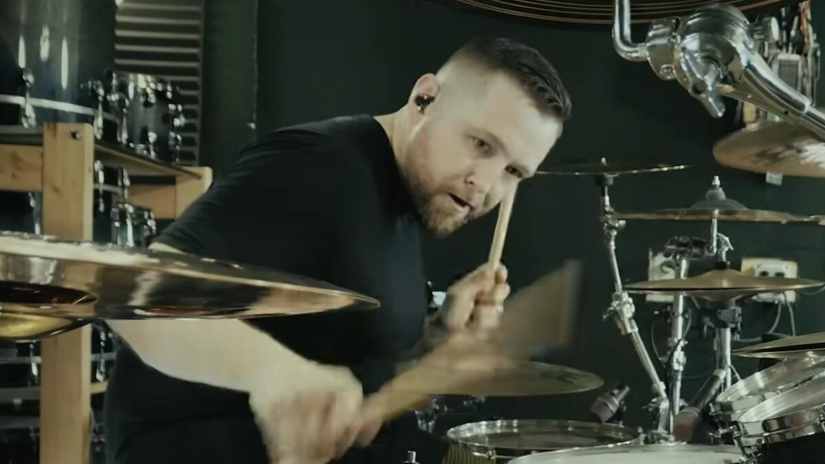 « Je savais que j’allais le regretter » : Alex Rüdinger revient sur sa première opportunité manquée avec Trivium