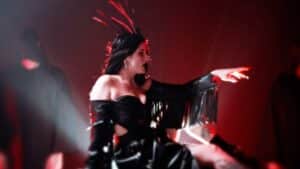 “C’est la musique que j’étais destinée à faire” : Chaney Crabb explique pourquoi le nouveau titre d’Entheos marque un tournant dans leur parcours