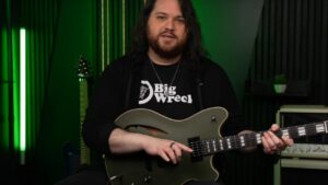 Wolfgang Van Halen (Mammoth) vous apprend à jouer The End dans une nouvelle vidéo exclusive
