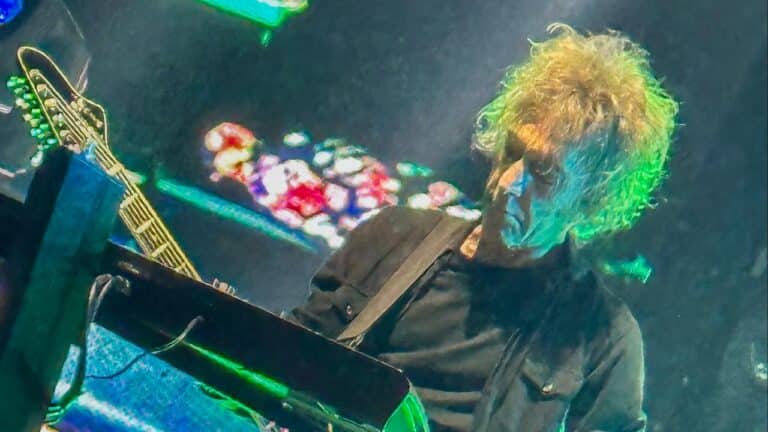 Perry Bamonte (The Cure) est mort à 65 ans : “Il va énormément nous manquer”, écrit le groupe