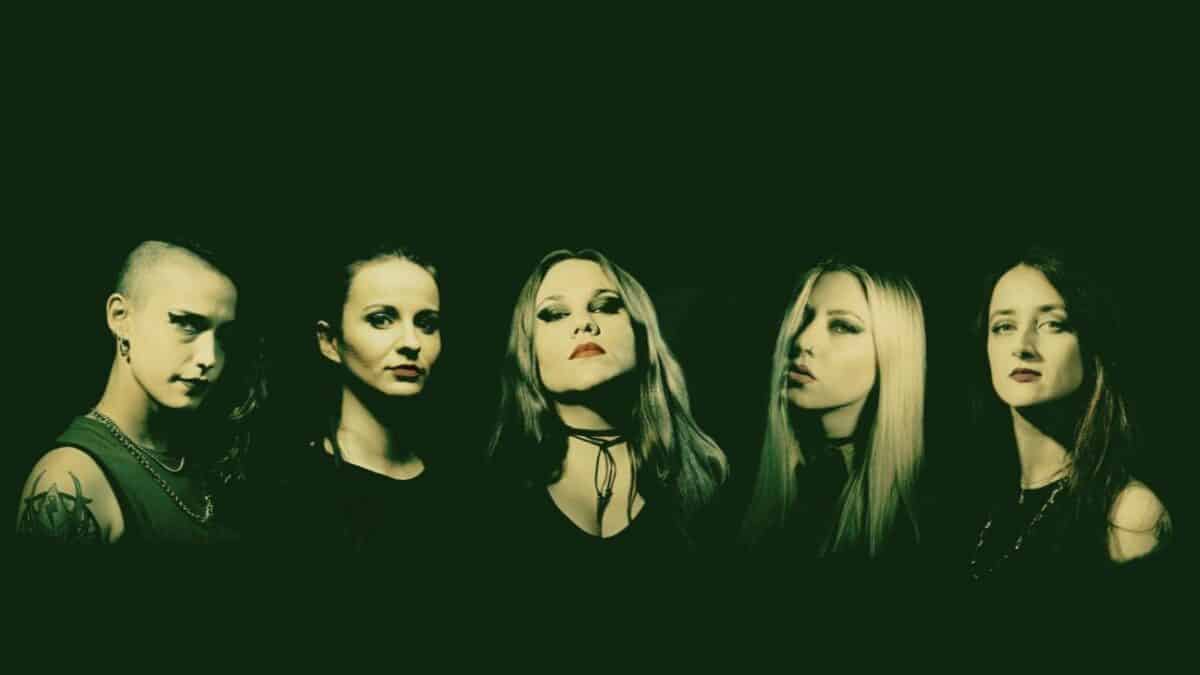 « Nous faisons tous partie de la &lsquo;Slave Machine' » : Nervosa frappe fort avec son nouvel album