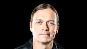 Brad Arnold, chanteur de 3 Doors Down, est mort à 47 ans suite à son combat contre le cancer