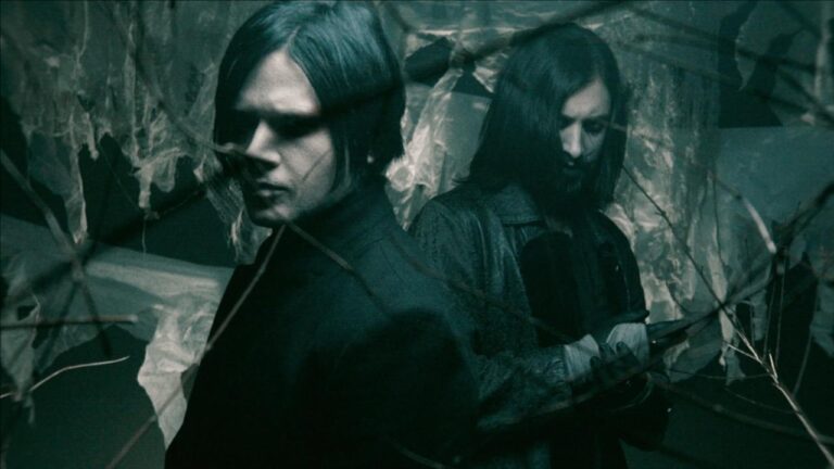 Heartlay dévoile Vilified, un single industriel en collaboration avec Ivan King