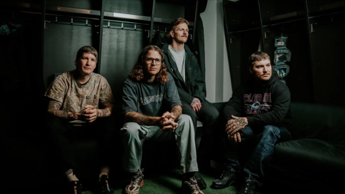 “Un petit ‘allez vous faire voir’ aux commentaires en ligne” : The Amity Affliction frappe avec Bleed