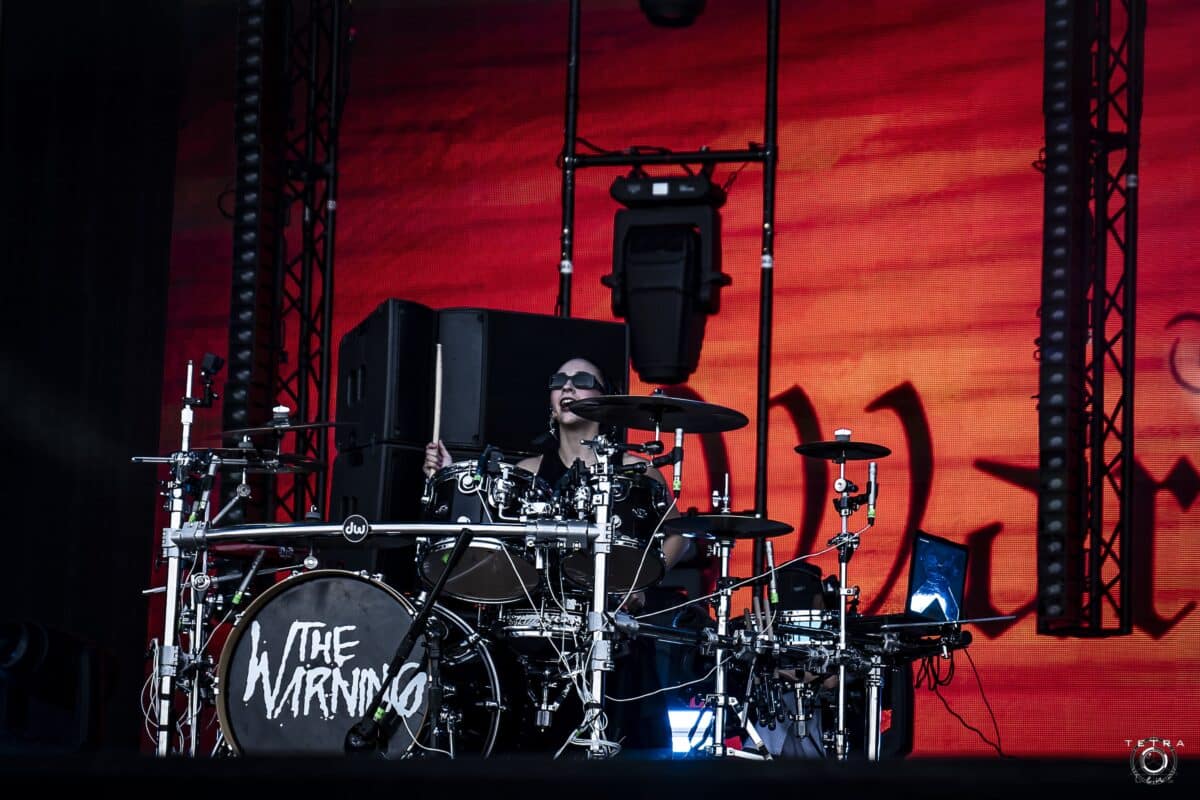 The Warning : « Désolée d’avoir dû écourter le concert à Münster » ; Pau s’exprime après son malaise