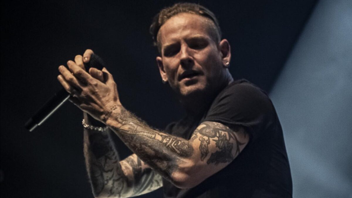 Corey Taylor se met à nu avec Kid Bookie sur Blame : “Cette chanson agit presque comme une thérapie”