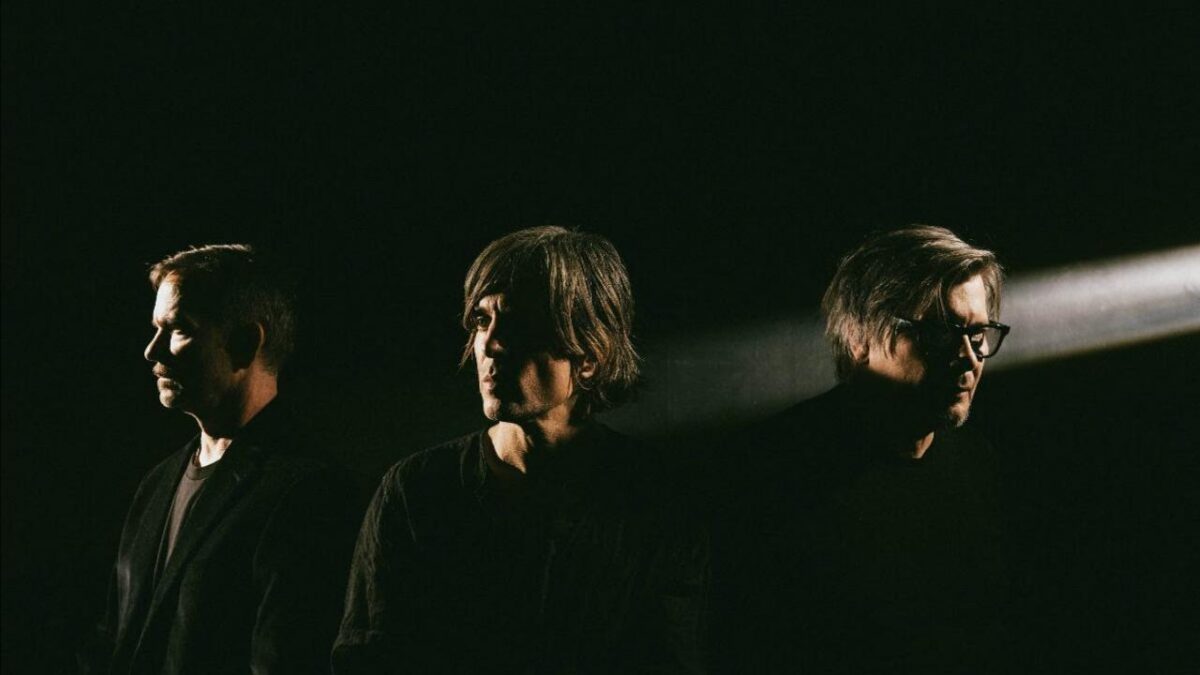 Failure : écoutez le nouveau single A Way Down extrait de Location Lost