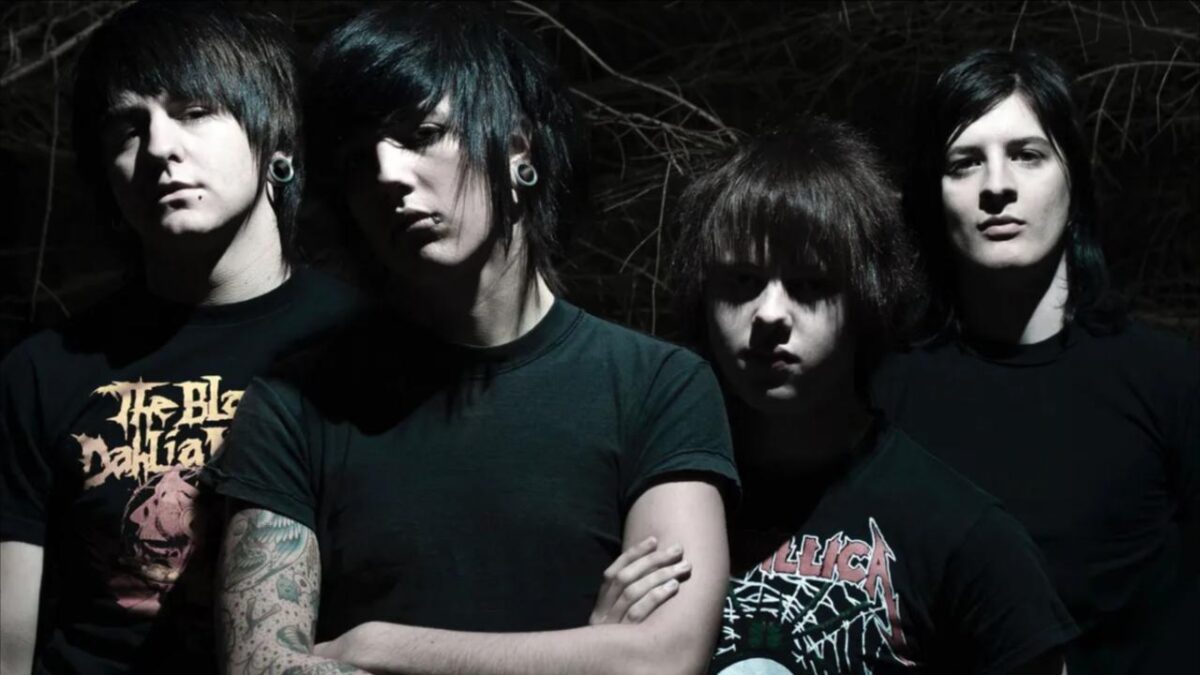 Bring Me The Horizon dévoile Black & Blue version 2026, mixée par Buster Odeholm