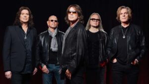 Europe de retour après 9 ans avec Come This Madness et le single One On One