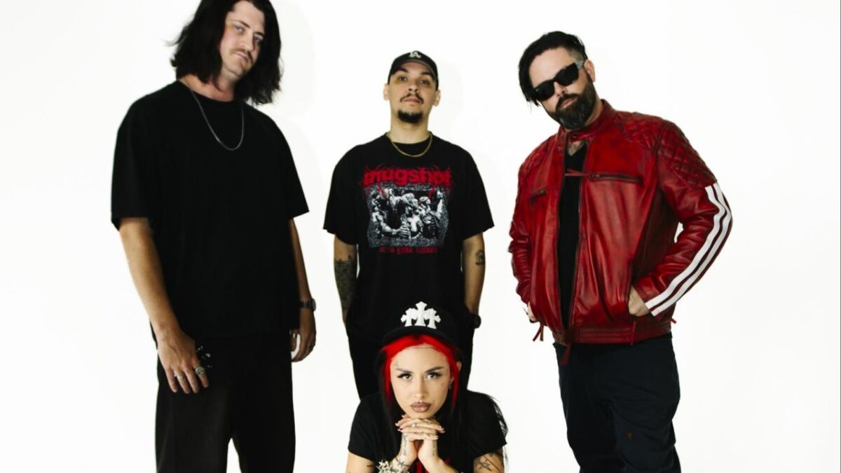 Bad Wolves : Sara « Killboy » Skinner est la nouvelle chanteuse, découvrez Paint It Red