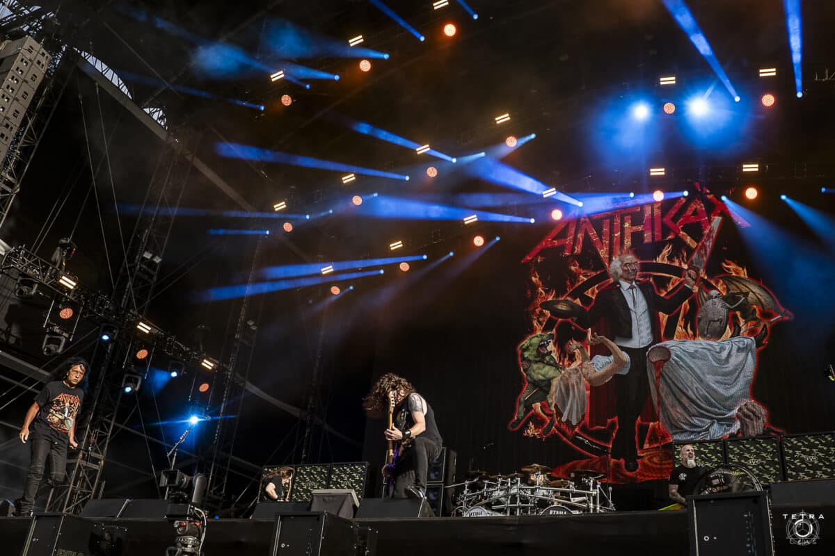 « Je n’avais pas vraiment le droit d’en parler » : Charlie Benante raconte son rôle méconnu derrière les riffs d’Anthrax
