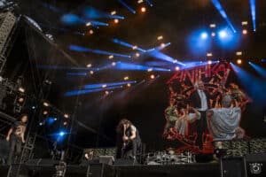 « Je n’avais pas vraiment le droit d’en parler » : Charlie Benante raconte son rôle méconnu derrière les riffs d’Anthrax