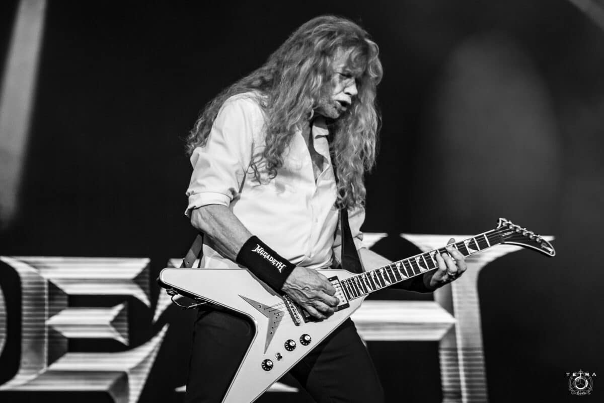 « J’espère que Dieu va me guérir » : Dave Mustaine (Megadeth) évoque sa main et la fin du groupe