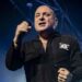 « Pendant des années, j’ai eu peur de montrer cette facette de ma voix » : David Draiman (Disturbed) explique pourquoi il hésitait à enregistrer The Sound Of Silence