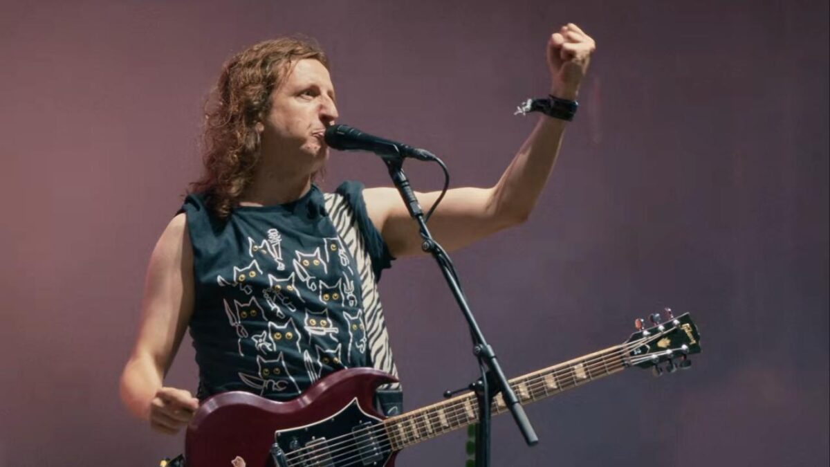 Ultra Vomit dévoile Le Pouvoir de La Puissance, nouvel extrait de son album live du Hellfest