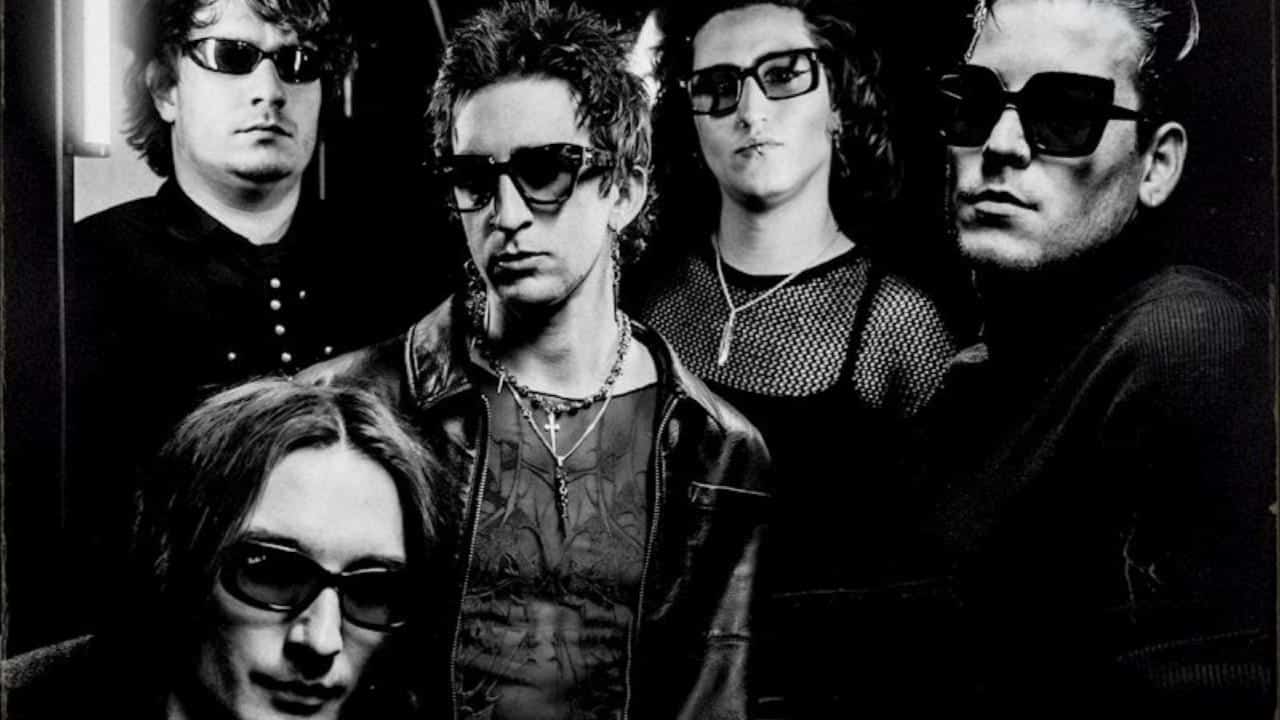 Charli XCX version metalcore ? Ashen transforme Sympathy Is A Knife