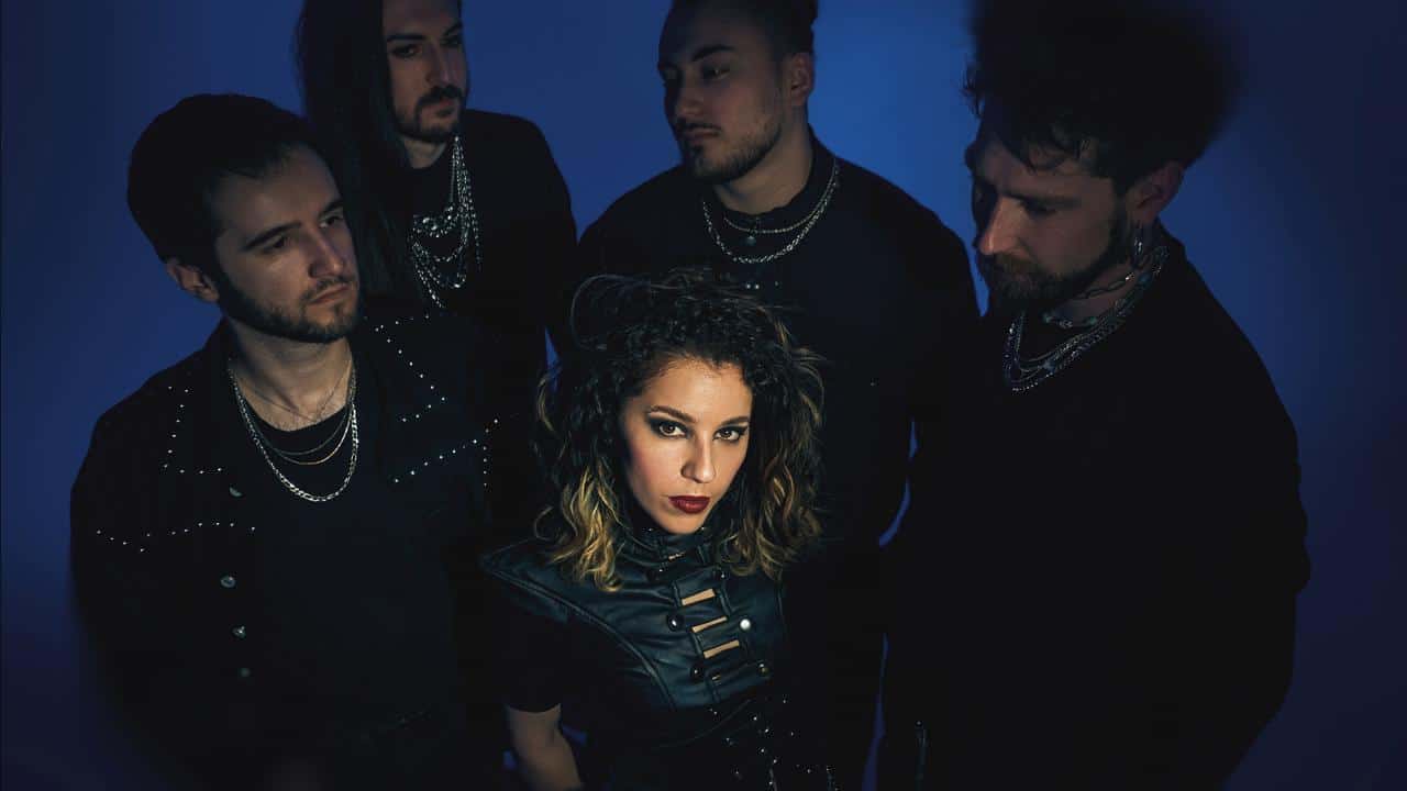 Parallyx lâche Gimme a Fkn Break : une décharge metalcore née en plein burn-out