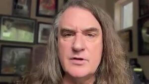« C’est Dave et trois autres types qui jouent nos morceaux » : David Ellefson raconte ce qu’il a ressenti en voyant Megadeth sur scène pour la première fois depuis son éviction